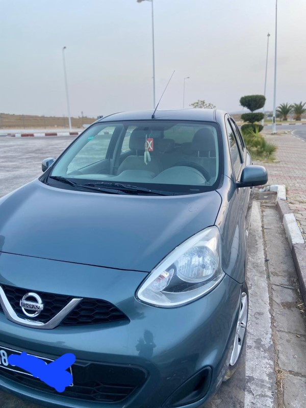 Nissan Versa avec Climatisation