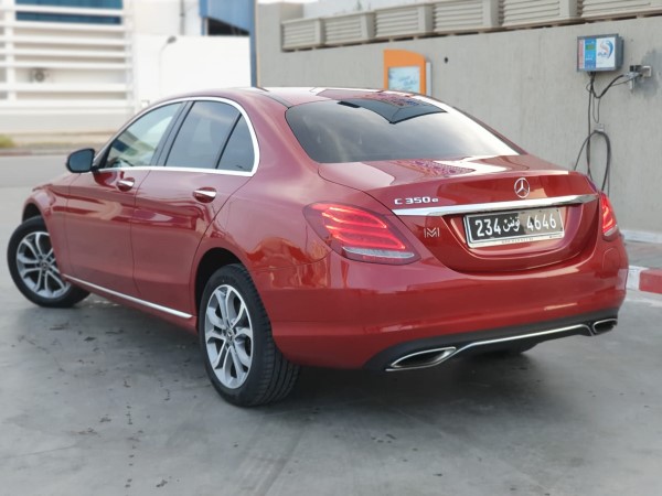 Mercedes-Benz C-Class avec Siège bébé