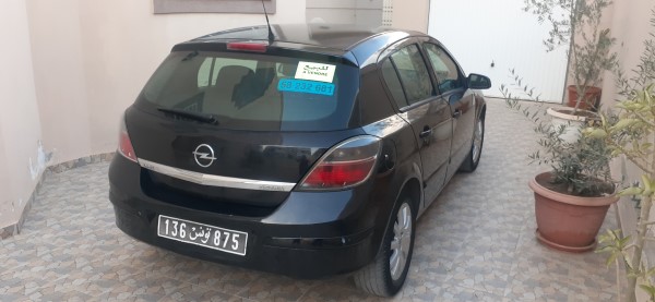 Opel Astra avec ABS