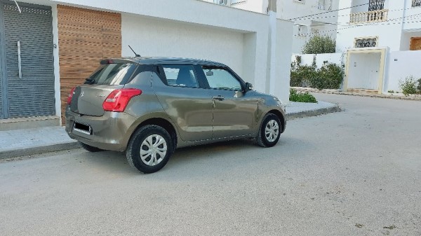 Suzuki Swift avec Climatisation