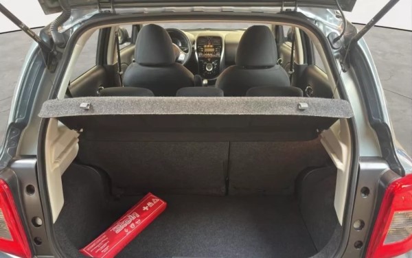 Nissan (Autre) avec ABS