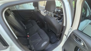 Peugeot 208, 2012