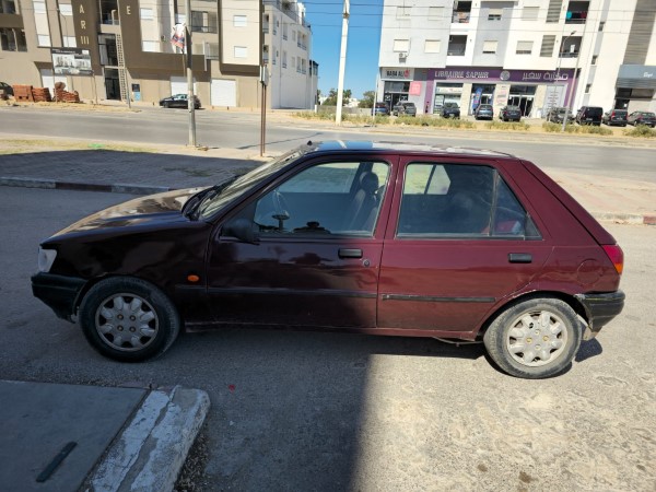 Ford Fiesta avec ABS